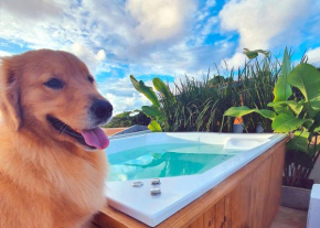 Vila Pitangueira - Apto Laranja - No Centro de Serra Grande com Piscina, Jacuzzi, Internet Veloz